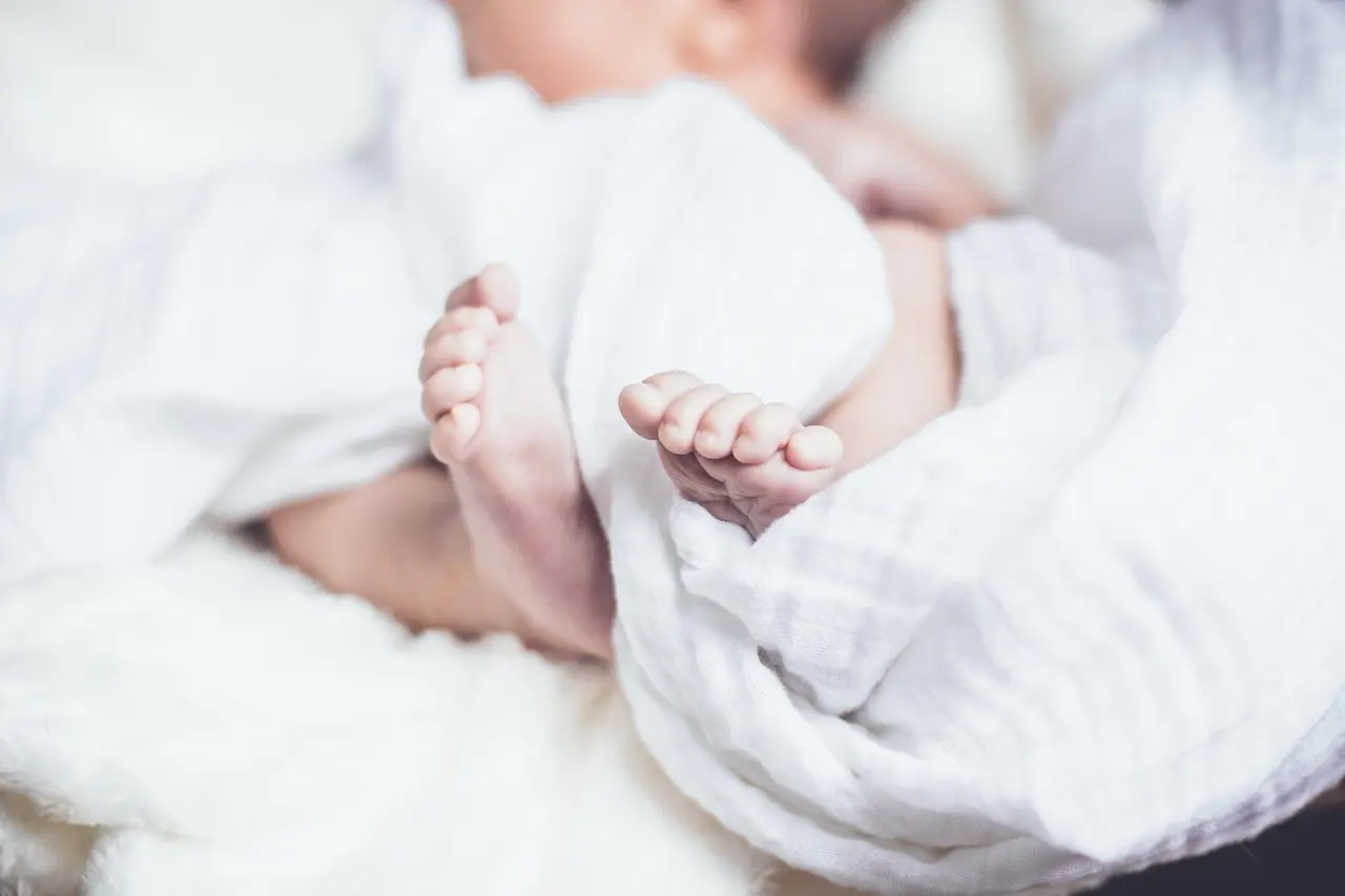 Sådan deler I dynen uden kamp, når den ene fryser, og den anden har det varmt